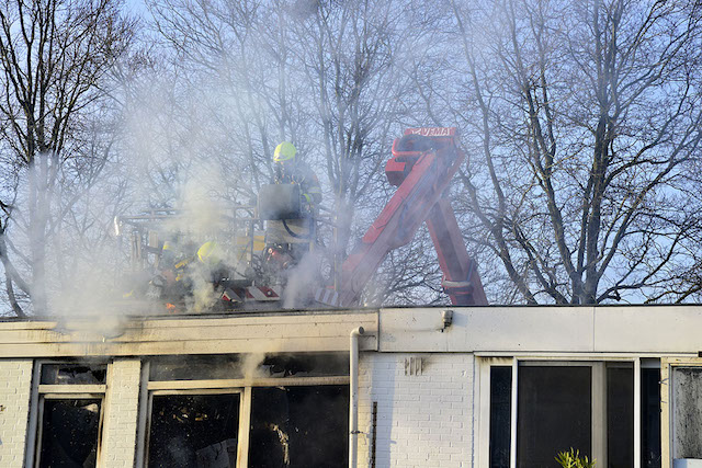 2018/47/20180218-09u29 GB 105 Zeer grote brand Jan van Gentstraat.jpg